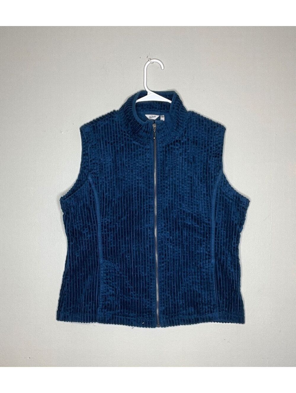 Woolrich Women's XL Blue Corduroy Zip-Up Vest 100% Cotton